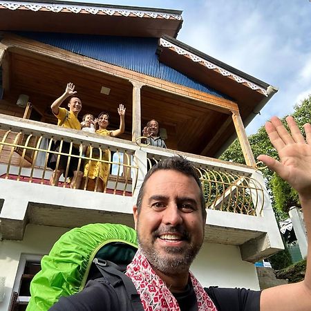 Eviana Homestay Дарджилинг Екстериор снимка