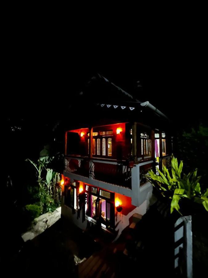 Eviana Homestay Дарджилинг Екстериор снимка